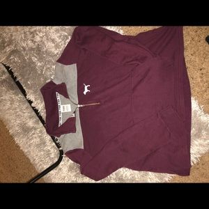 Vs pink half zip sweater in color burgundy